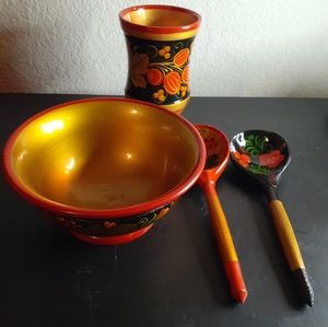 GORGEOUS VTG Khokhloma Russian Laquer Dining Set of 4.